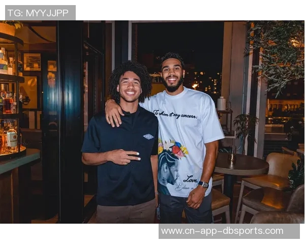 塔图姆担任运营总监寄语杜克队员保持联系随时解决问题 塔图姆担任运营总监寄语杜克队员保持联系随时解决问题