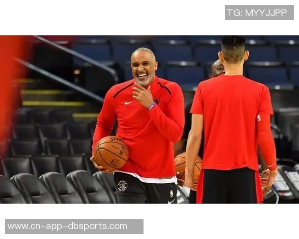 KD谈阵容灵活性优势教练们面临选择时机的挑战与考验