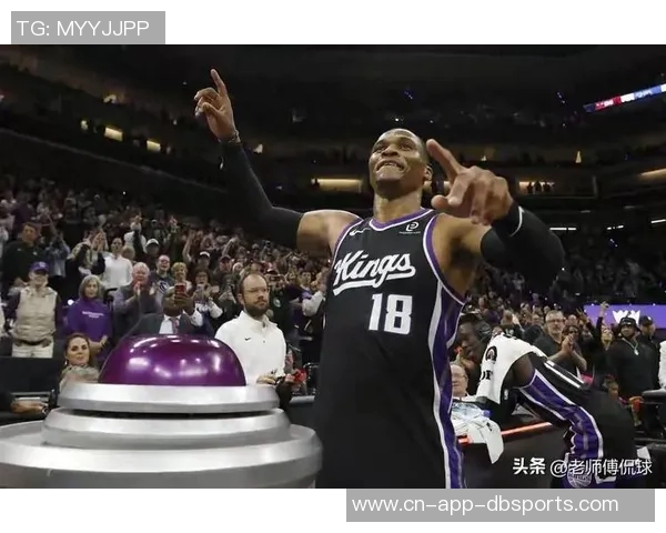 萨尔面对字母哥压力巨大10投5中贡献10分12篮板3助攻表现平平