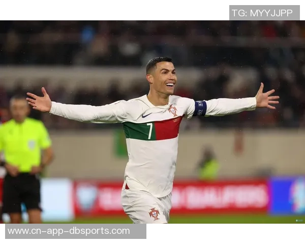 C罗坦言愿意只为国家队效力不再加盟任何俱乐部 C罗坦言愿意只为国家队效力不再加盟任何俱乐部