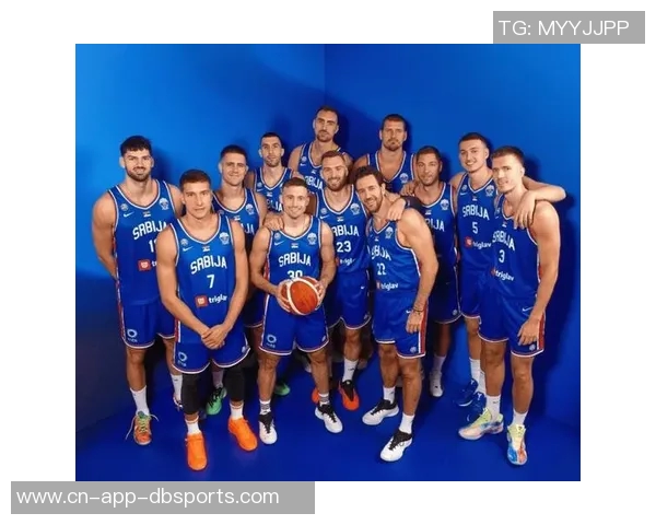 约基奇亚历山大卢卡三位球星的统治力各异与篮球风格的深度解析 约基奇亚历山大卢卡三位球星的统治力各异与篮球风格的深度解析